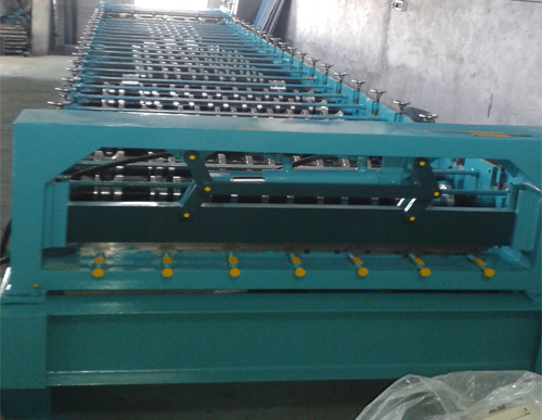 Color Coated Roofing Sheet Making Machine